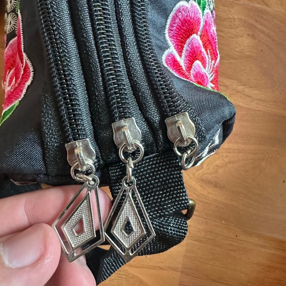 Unbranded Floral Embroidered Crossbody Bag Womens Small Black Boho Zip Purse